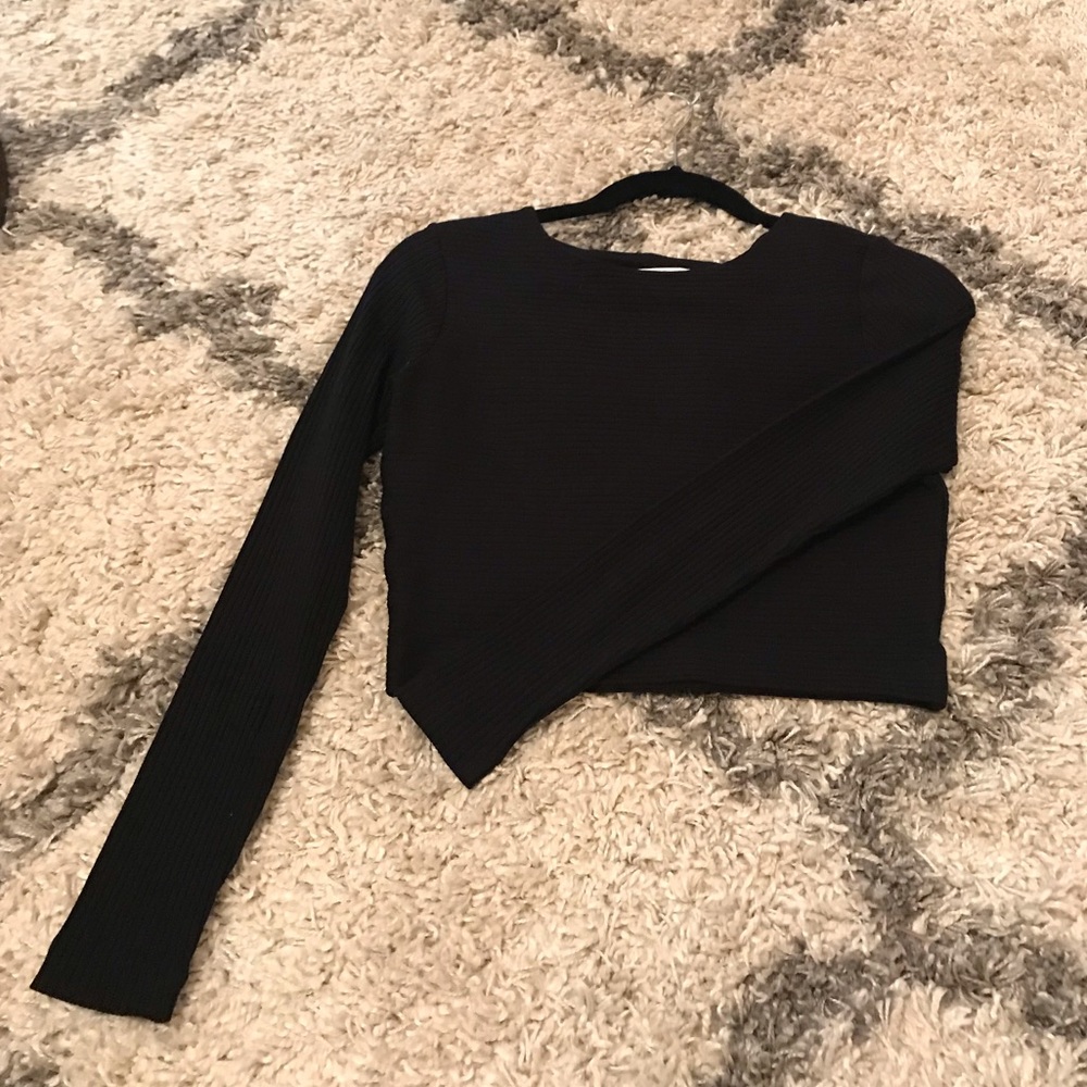 Club Monaco Thick Long Sleeve Crop Top W/ Stretch